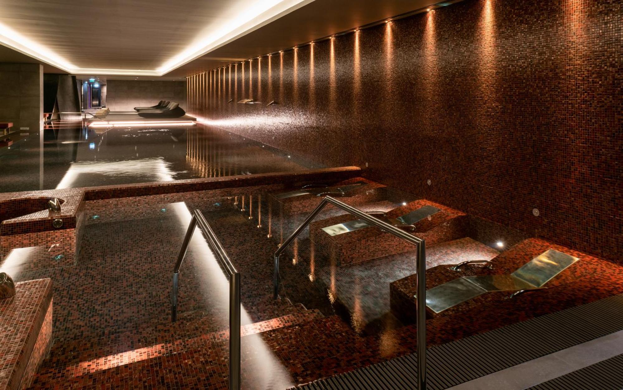 Hilton Porto Gaia Vila Nova de Gaia Exterior foto The spa at The Landmark
